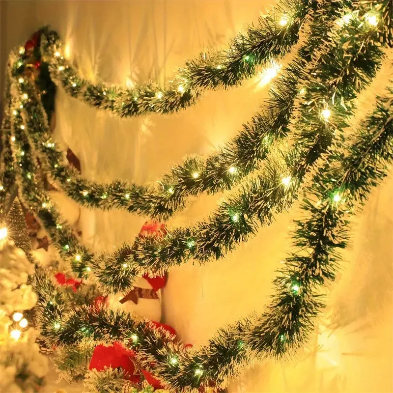 Festive Glow Metallic Garland