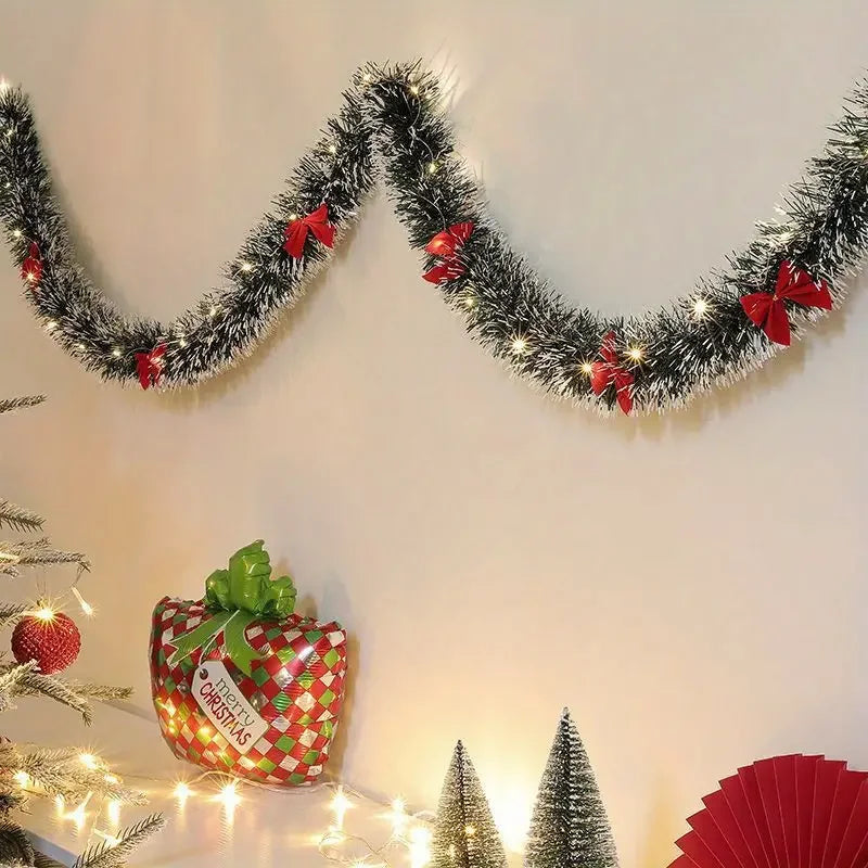 Festive Glow Metallic Garland