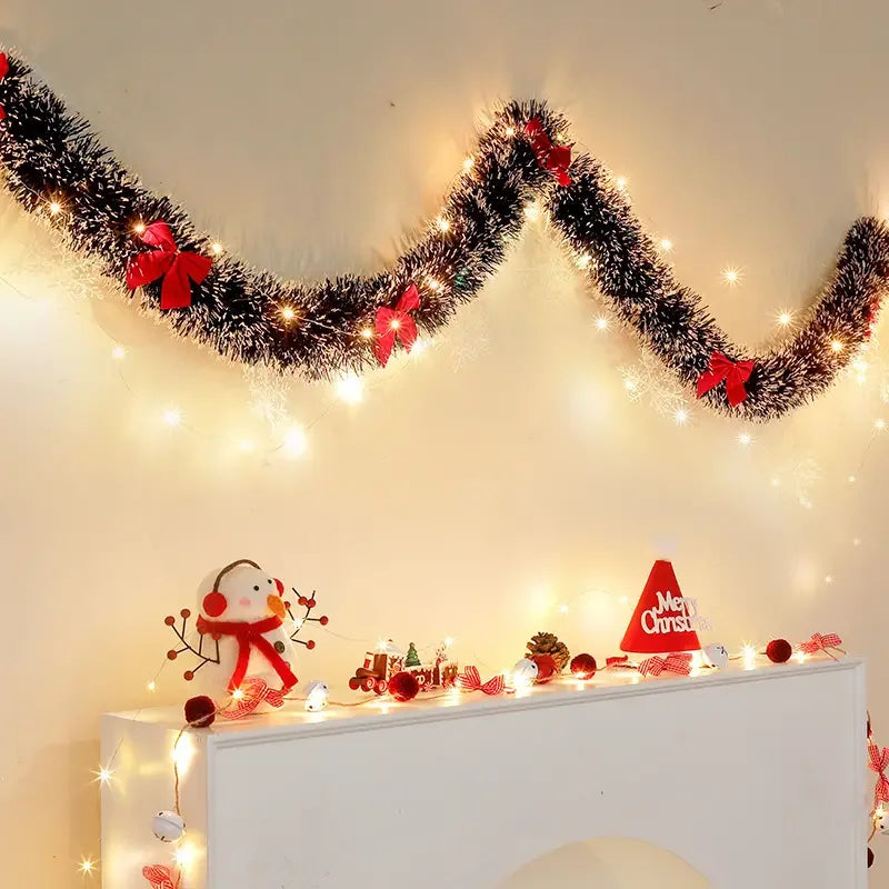 Festive Glow Metallic Garland